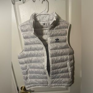 Adidas Originals Sleeveless Puffer Vest Men's Large HK7539 ESS+ SUST Vest Jacket